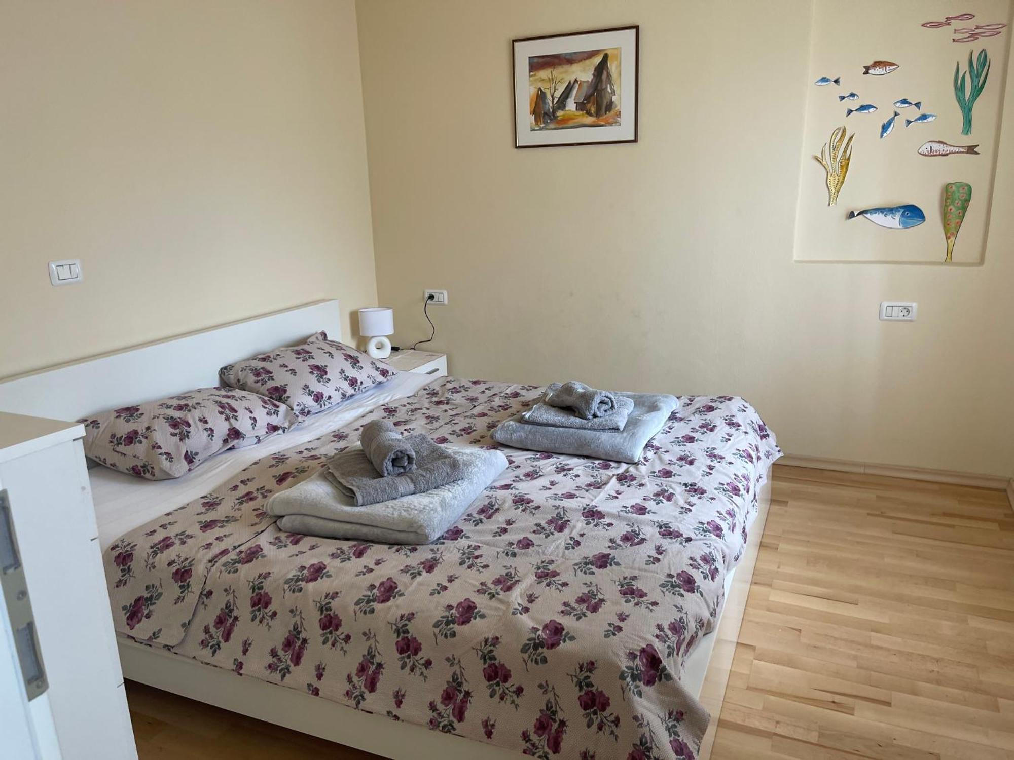 Hisa Tartinijeva Villa Izola Luaran gambar